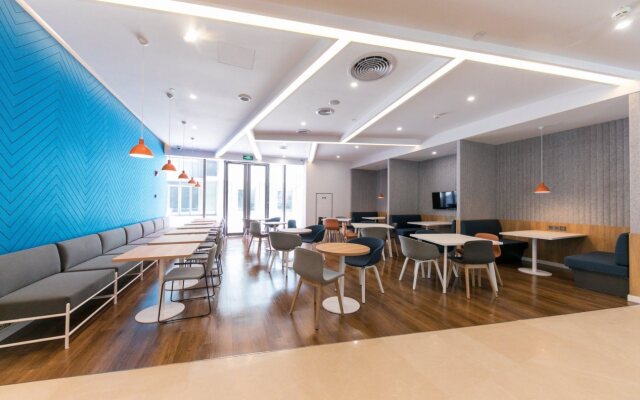 Holiday Inn Express Shanghai Tangzhen by IHG