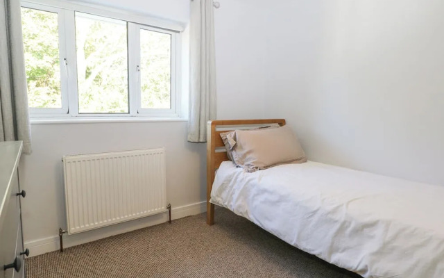 7 Daltons Place