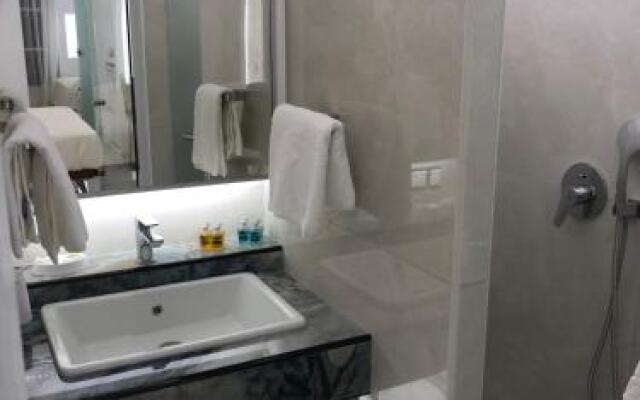 SeaRock Rooms & Suites Amorgos