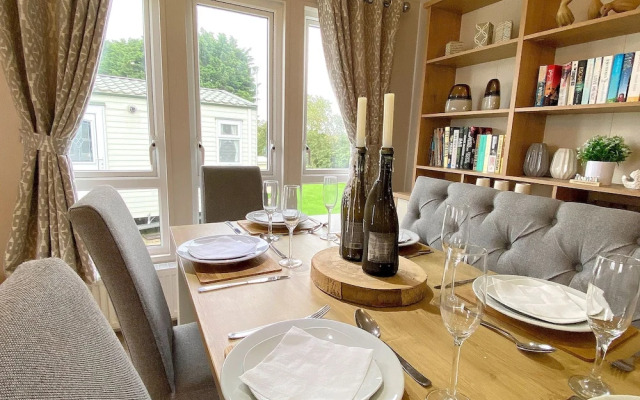 Meadow Lodge