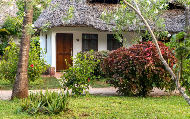 Sandies Baobab Beach Zanzibar