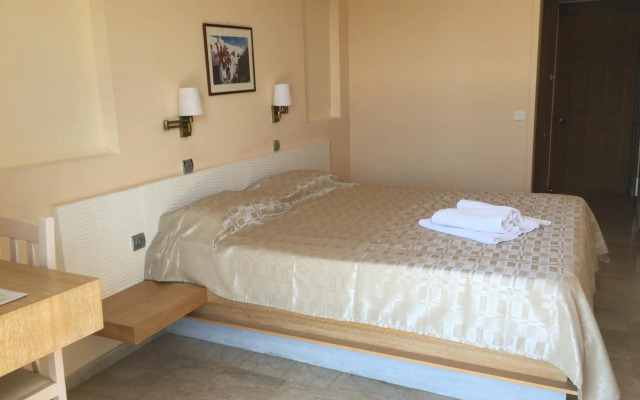 Hotel Golden Sun