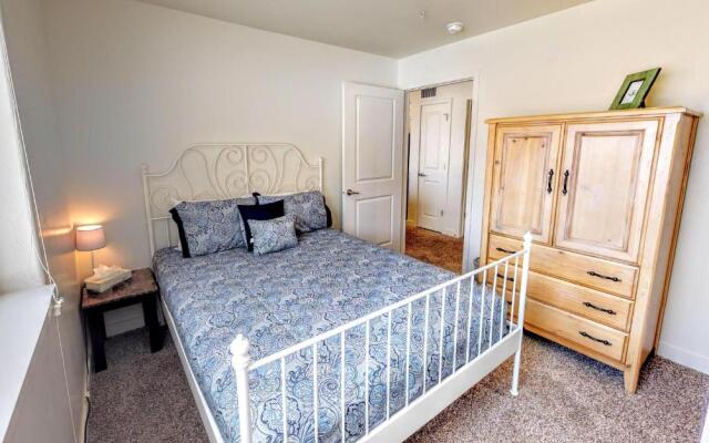 Red Cliff Condos ~ 6I