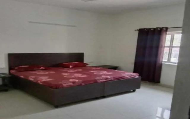 SPOT ON Hotel Deepak Palace
