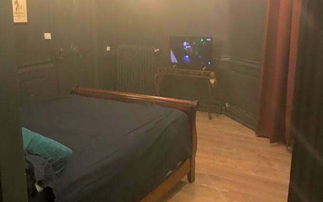 Chambre privée totalement indépendante au cœur de la ville