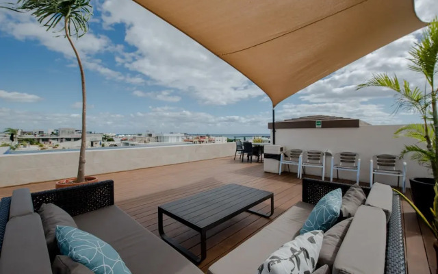 Lotus-6 by Playa District