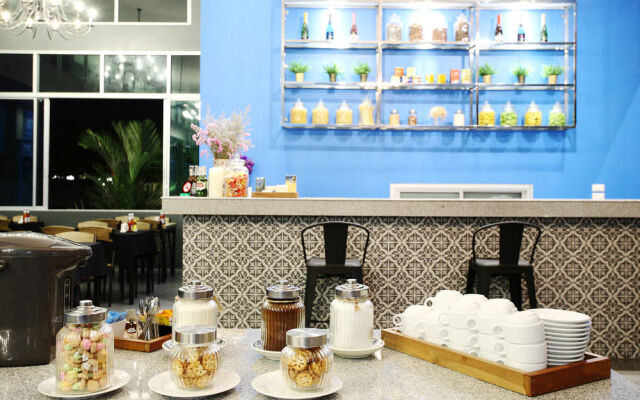 ZEN Rooms Takua Thung Road