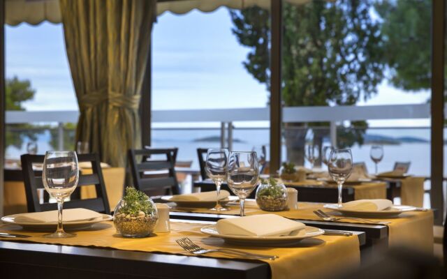 Aminess Vival Grand Azur Hotel