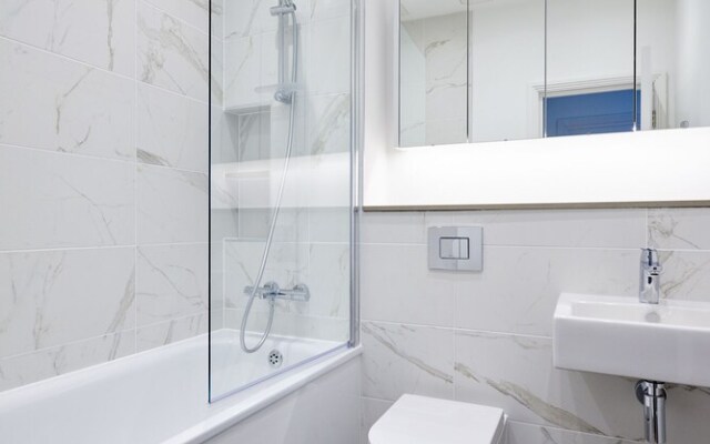 Romantic 3BR in Bayswater by Sonder