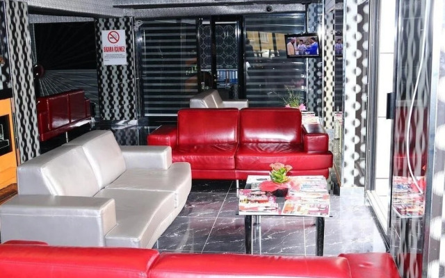 Murat Otel
