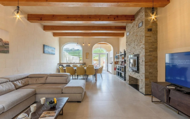 Solaris Gozitan Villa With Pool Gozo