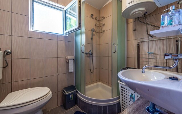 Awesome Apartment in Vir With Wifi and 2 Bedrooms