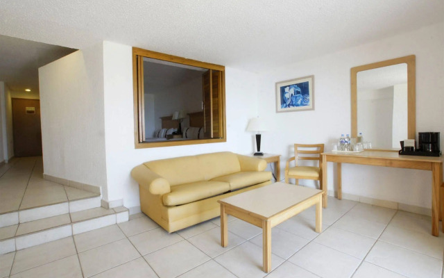 Bellamar Ocean Front Suites