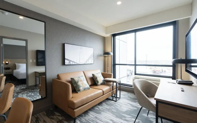 Sandman Signature Las Colinas Hotel & Suites