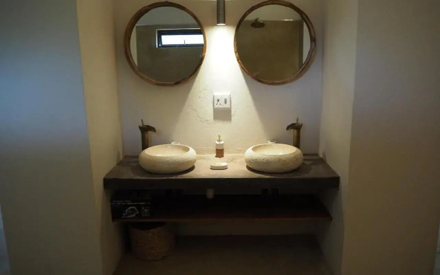Pata Pata House
