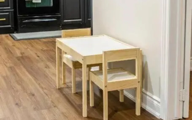 Newly renovated 2BR Basement by GLOBALSTAY