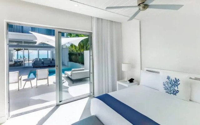 Oceanfront Luxury Villa Infinity Pool w Slide