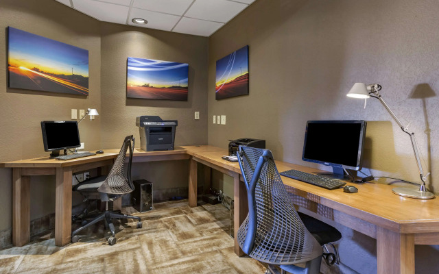 Best Western Plus Scottsdale Thunderbird Suites