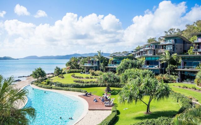 Yacht Club Villa 33-Serenity-Ocean Views with Golf Buggy