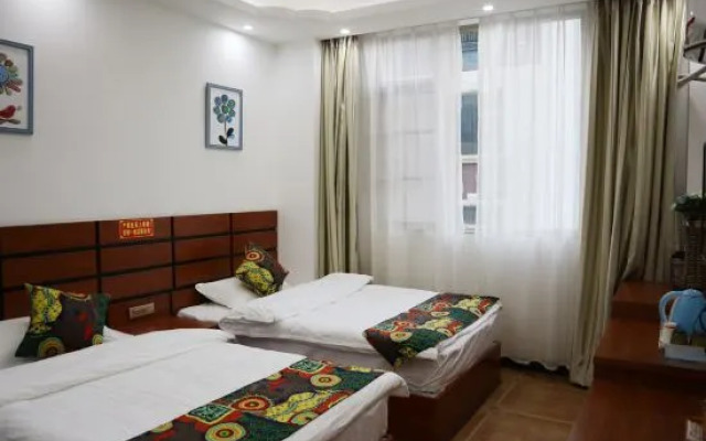 Fuxian Lake Sea Chao Inn (Gushan Scenic Area)