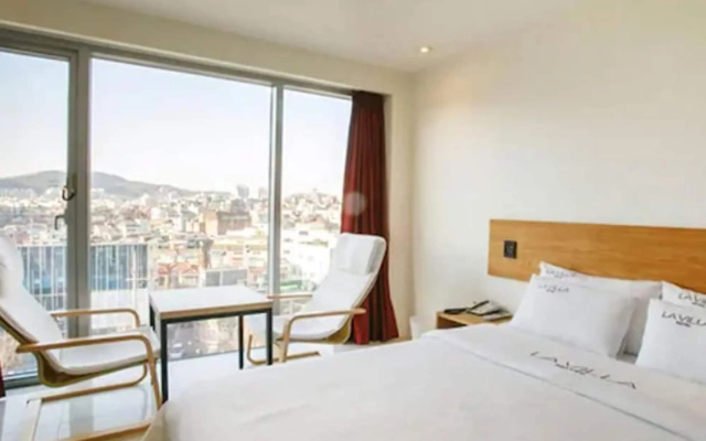 Lavilla Hotel