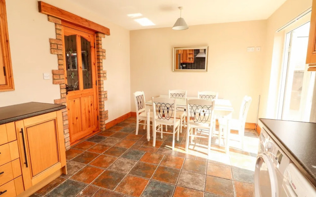 4 Killimer Road