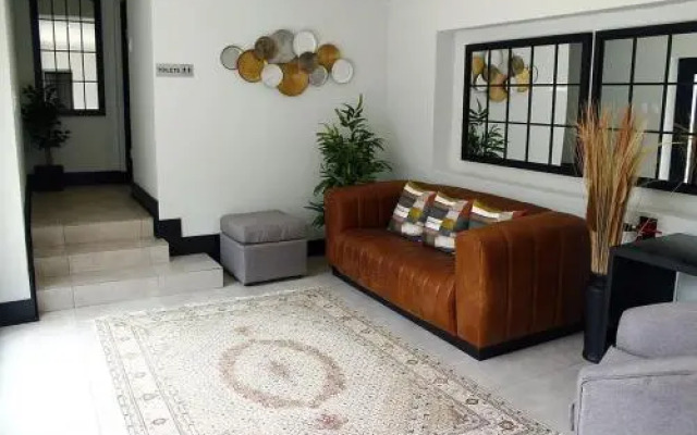 The Guesthouse 6 on Vrede