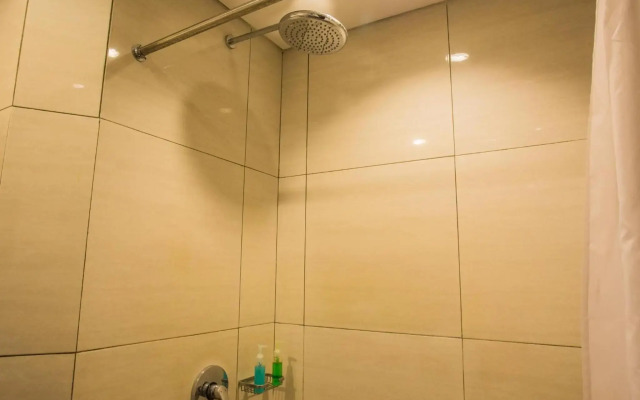 Capital O 1068 Grand Mirah Boutique Hotel