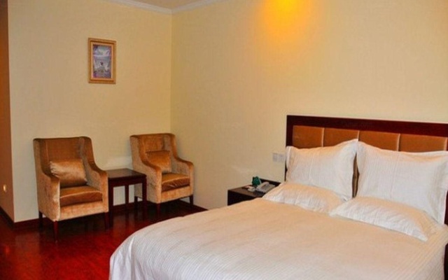 GreenTree Inn Wuxi New District North Changjiang Road Jincheng Road Express Hotel – Guest Rooms – Wuxi