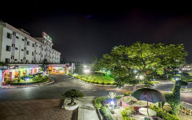 Naz Garden