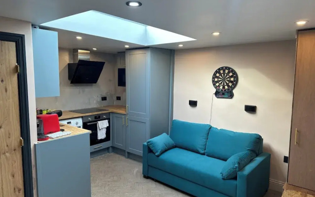 Inviting 1-bed Studio in London