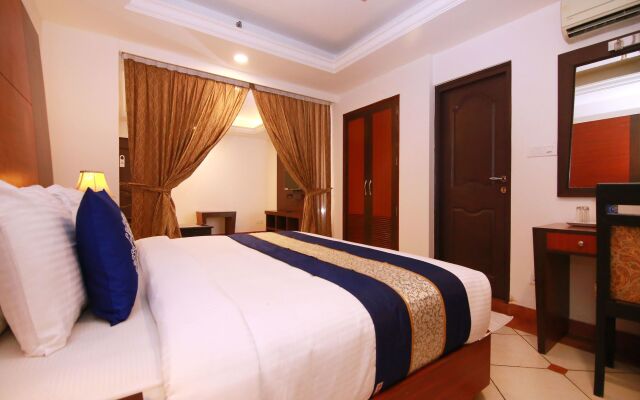 Hotel Emarald Hotel