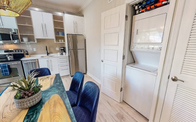 Beach Club Modern Condo C Bldg