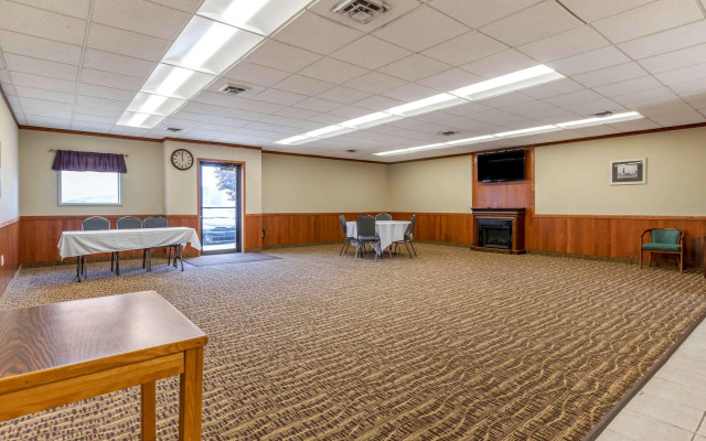 Comfort Inn Ludington near US-10