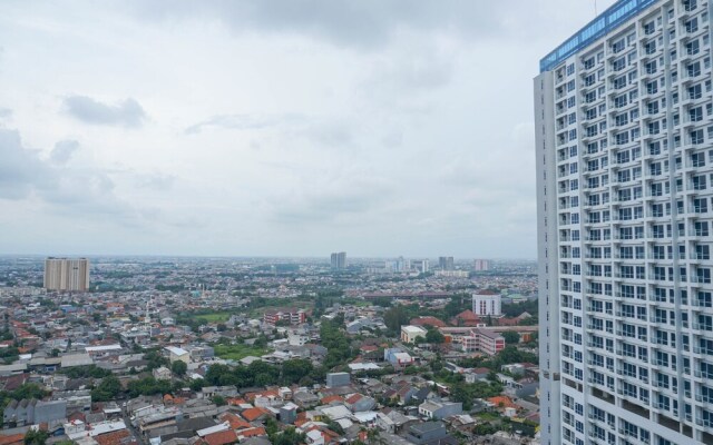 Strategic Location Studio Puri Mansion Apartment