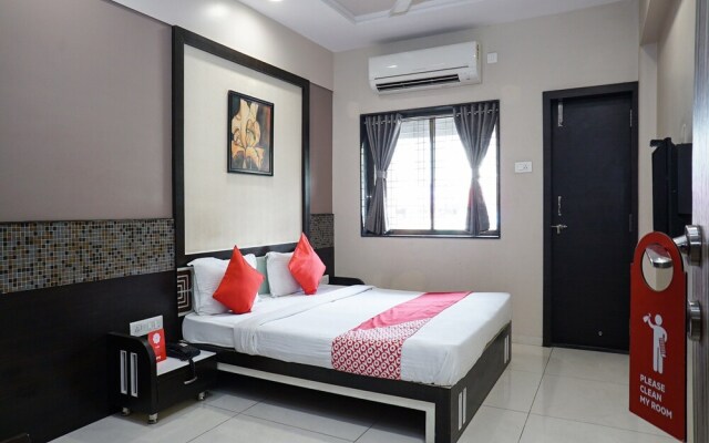 OYO 23693 Hotel Oberoi