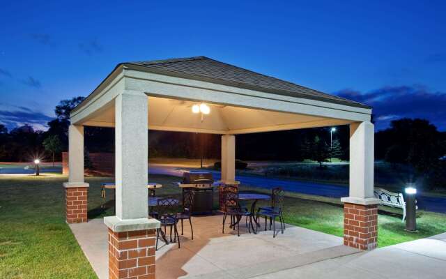 Sonesta Simply Suites Chicago Naperville