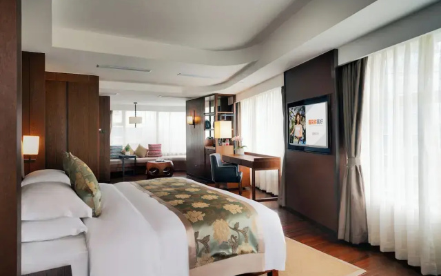 Zehe Hotel