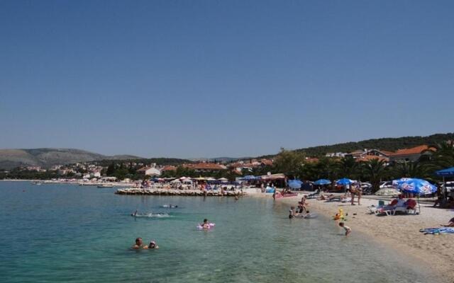 Apartments Mara - 70m from the sea