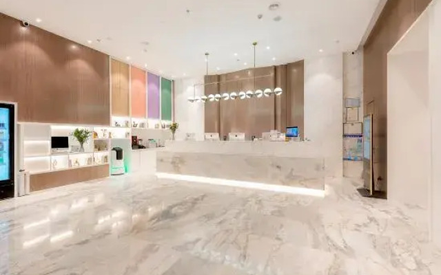 Baiyi Hotel (Yangcheng Lake Park Science and Technology City Neighborhood Center)