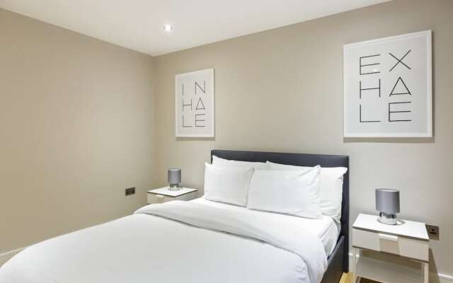 Modern & Cosy Apartment Close To Tube, Sleeps 5