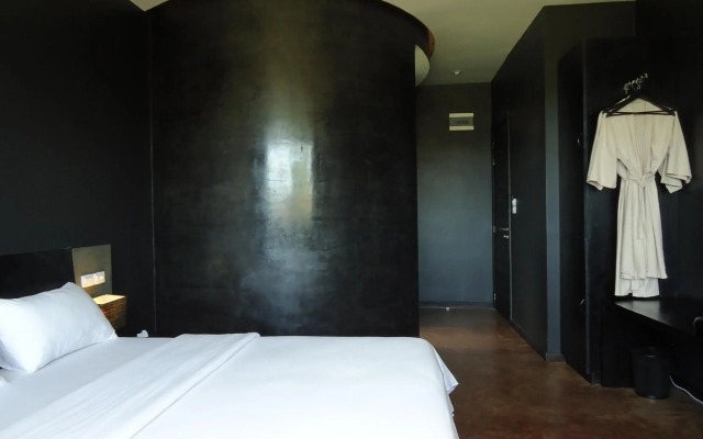 MEN's Resort & Spa 