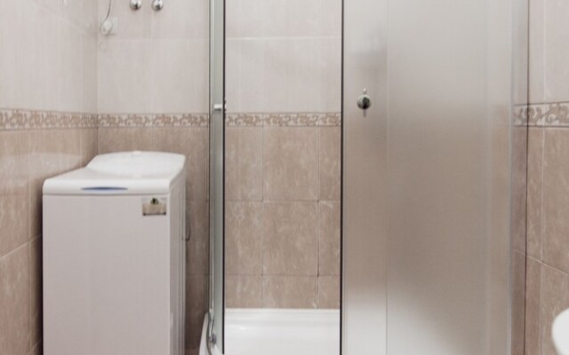 LeonRooms Pokrovskiy 8-2