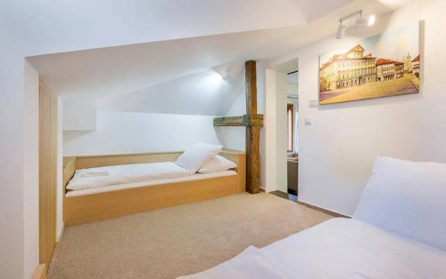 Modern Apartment in a Picturesque 15th-Century Building