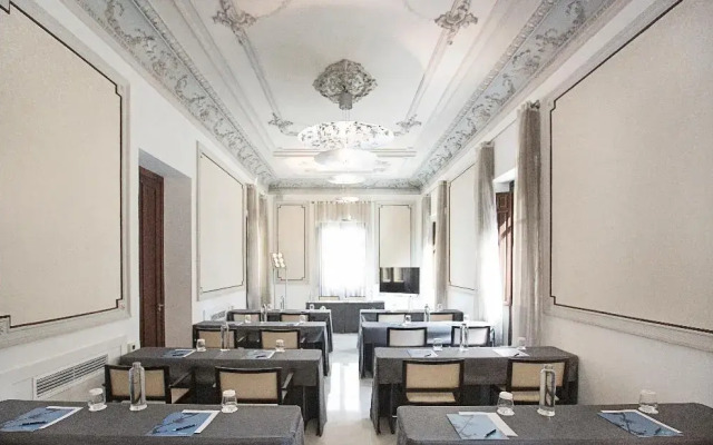 Hospes Palacio de los Patos, a Member of Design Hotels