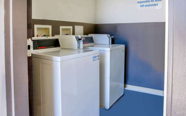 Motel 6 Hesperia, CA - West Main Street I-15