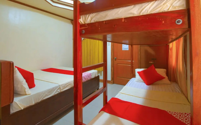 Lisa's Guesthouse by OYO Rooms