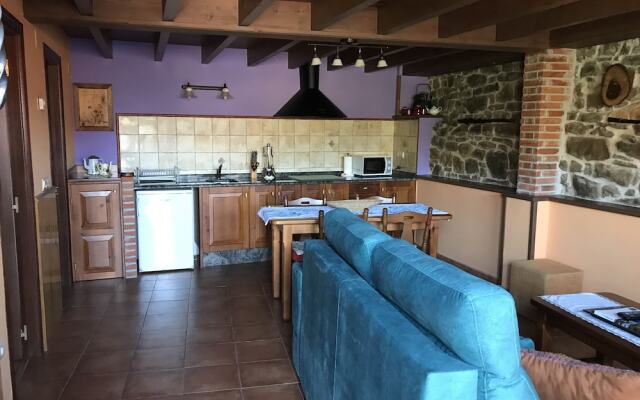 Apartamentos Rurales La Portiella