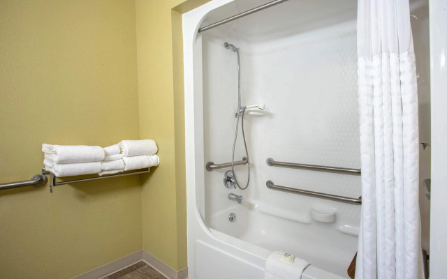 Travelodge by Wyndham Gardiner Yellowstone Park North