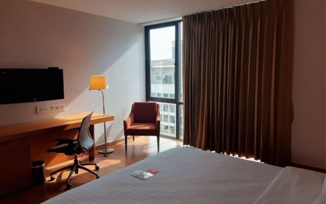 Sacha's Uno Hotel